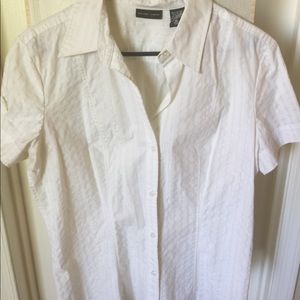 Short sleeved button down